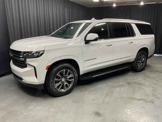 2023 Chevrolet Suburban LT