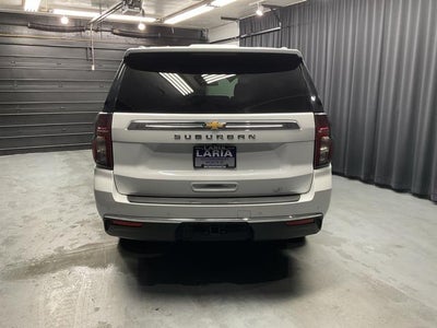 2023 Chevrolet Suburban LT