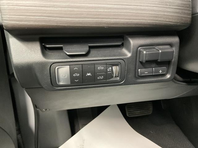 2024 GMC Sierra EV Denali Edition 1