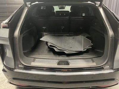 2024 Cadillac LYRIQ Luxury 1