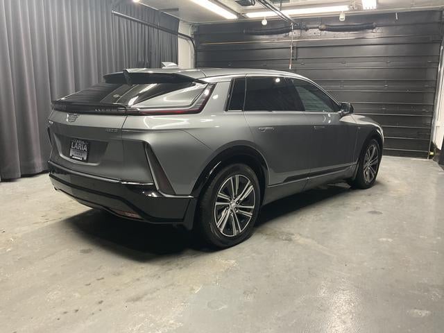 2024 Cadillac LYRIQ Luxury 1