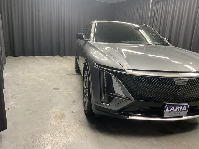 2024 Cadillac LYRIQ Luxury 1