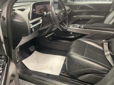 2024 Cadillac LYRIQ Luxury 1