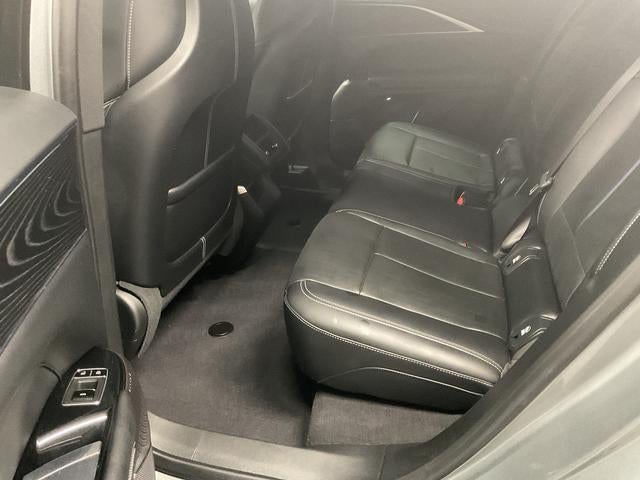 2024 Cadillac LYRIQ Luxury 1