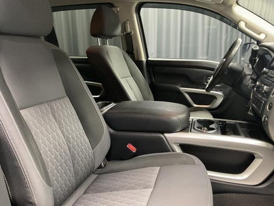 2020 Nissan Titan SV