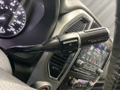 2020 Nissan Titan SV