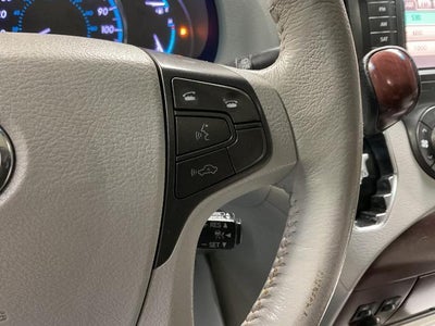 2013 Toyota Sienna XLE AAS