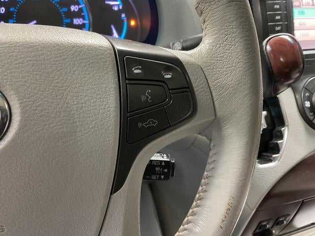 2013 Toyota Sienna XLE AAS