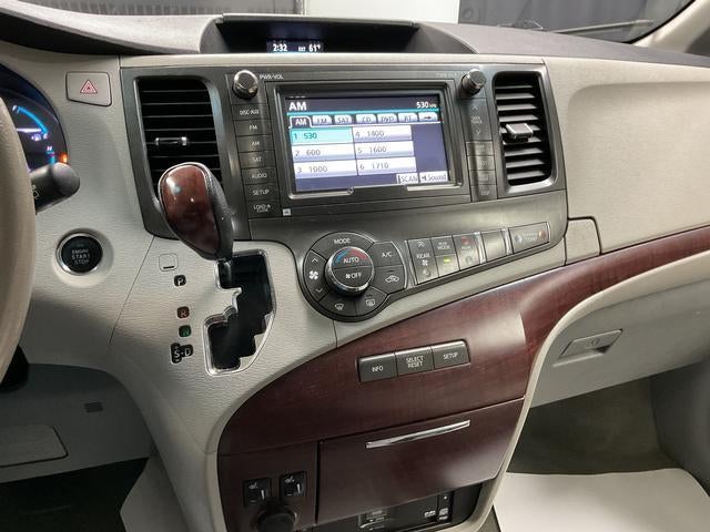 2013 Toyota Sienna XLE AAS