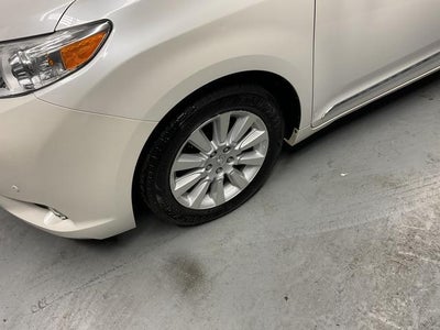 2013 Toyota Sienna XLE AAS