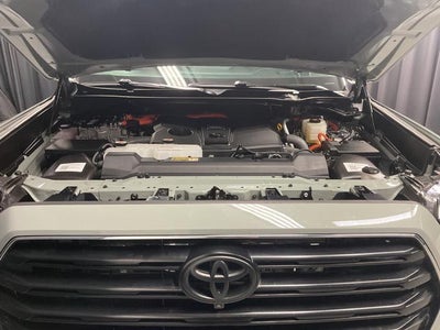 2024 Toyota Sequoia SR5