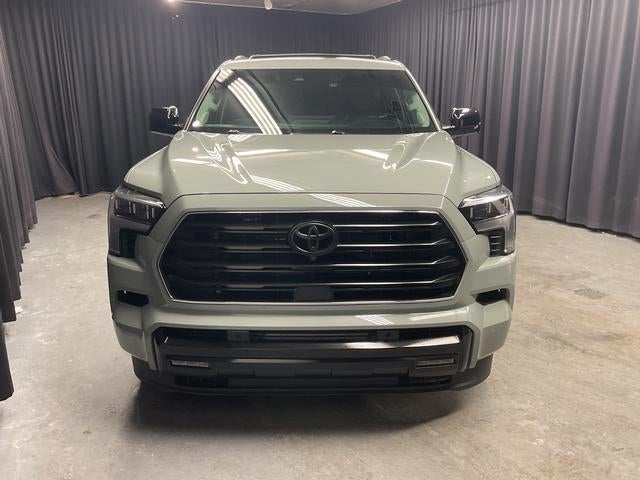 2024 Toyota Sequoia SR5