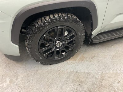 2024 Toyota Sequoia SR5