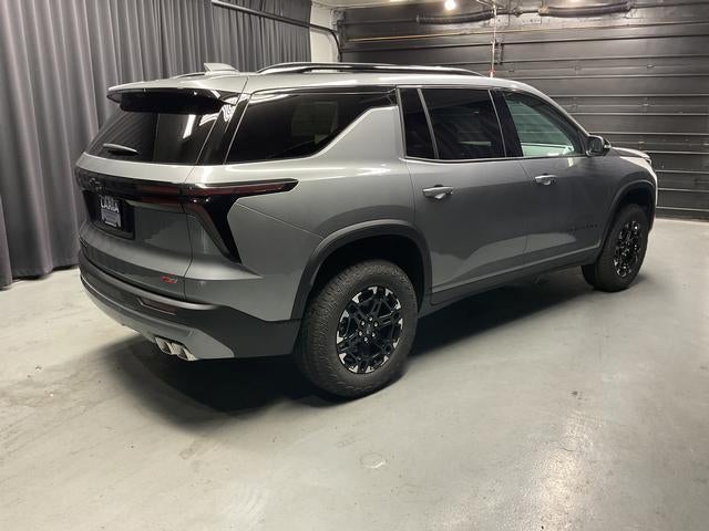2027 Chevrolet Traverse Z71 - Photo 8