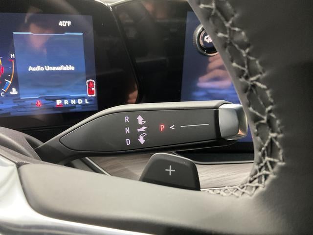2026 Chevrolet Suburban Premier - Photo 23