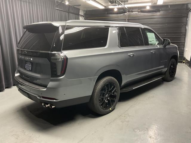 2026 Chevrolet Suburban Premier - Photo 8