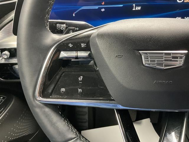 2024 Cadillac LYRIQ Luxury 1