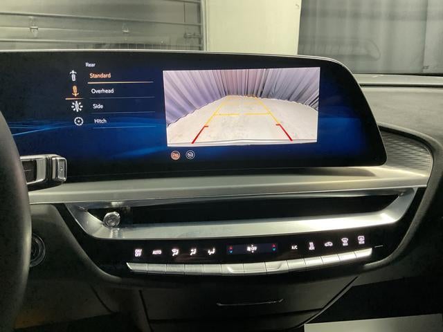 2024 Cadillac LYRIQ Luxury 1