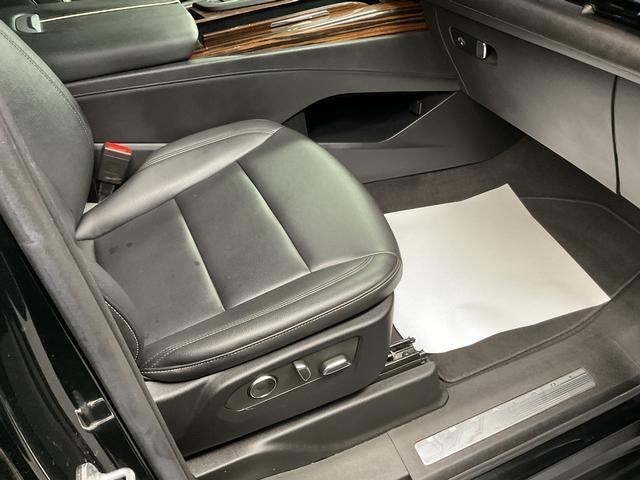 2023 Cadillac Escalade Luxury