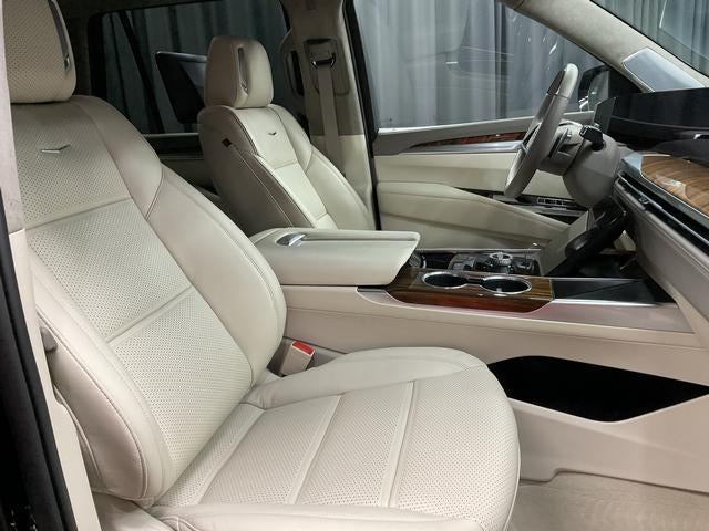 2026 Cadillac Escalade Platinum Luxury