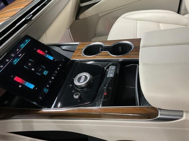 2026 Cadillac Escalade Platinum Luxury