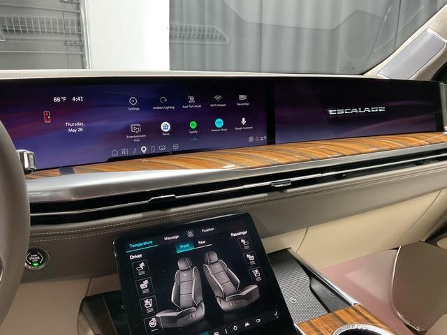 2026 Cadillac Escalade Platinum Luxury