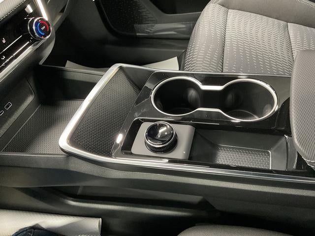 2027 Chevrolet Equinox LT - Photo 21