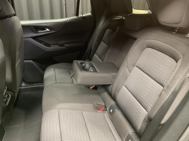 2027 Chevrolet Equinox LT - Photo 8