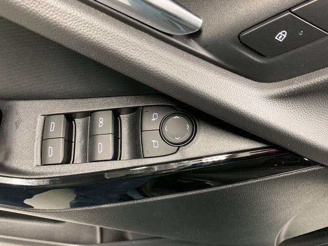 2027 Chevrolet Equinox LT - Photo 9