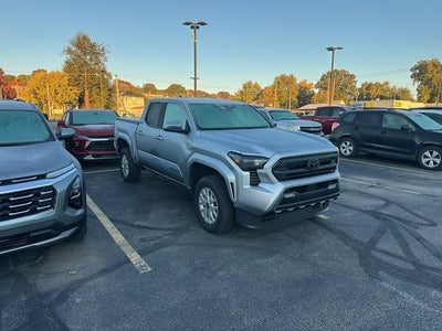 2025 Toyota Tacoma 4WD SR