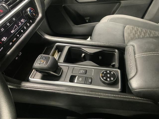 2022 Nissan Pathfinder S