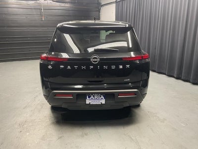 2022 Nissan Pathfinder S