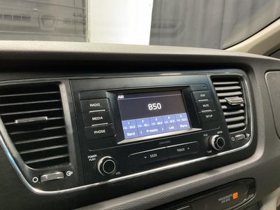 2017 Kia Sedona L